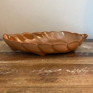 จานและชามไม้ทำด้วยมืออุปกรณ์สำหรับโรงแรมแผ่นและถาดไม้ธรรมชาติสำหรับร้านอาหารขายส่ง - Product Image 3