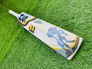 HS 41 BABAR AZAM SIGNATURE EDITION INGLÉS SAUCE BAT Selección Premium Bate de Cricket - Product Image 3