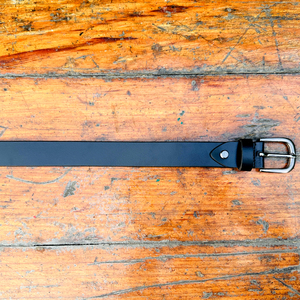 เข็มขัดหนังแท้หรูหราสีดำสำหรับผู้ชายสีดำเป็นทางการและเป็นทางการพร้อมหัวเข็มขัดด้านทองเหลือง - Product Image 5