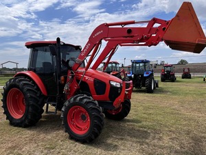 Tracteur M5-111 Kubota 2017 Tracteur d'occasion à roues de qualité supérieure avec livraison rapide - Product Image 5