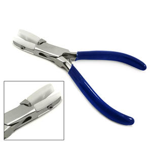 Pince professionnelle à bec plat rond pour la fabrication de bijoux OPTICIEN - Product Image 1