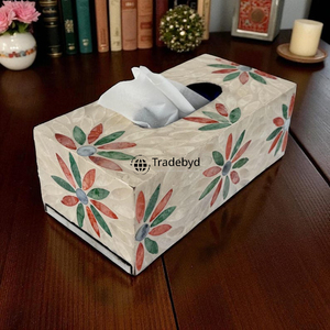 Porta Caja de Pañuelos Decorativo con Diseño Floral Grabado, Calidad Premium, Hecho a Mano para Hogares Modernos y Elegantes - Product Image 3