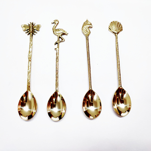 Juego de cucharas de cena Cubiertos de alta calidad Juego de cucharas de postre de 5 diseños diferentes Mango acanalado Esmalte de espejo y laca segura para alimentos - Product Image 2