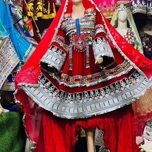 Nuevos últimos vestidos vintage afganos de color negro para mujeres en MOQ bajo con nuestra mejor calidad mejor para eventos de fiesta - Product Image 3