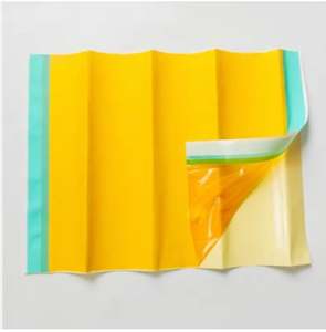 Película quirúrgica de PU de alta calidad con película protectora de yodo para cirugía Color amarillo impermeable por fabricante a bajo precio - Product Image 3