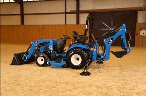 Nuevo Diseño de Tractor Cortacésped LS con Cargador Frontal, 4x4, 210HP, Motor Briggs & Stratton, Bomba de Caja de Cambios, 1 Año de Garantía - Product Image 5