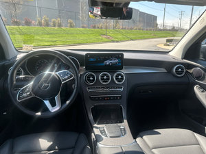 Pre_Owned สะอาด2022 Merce des benzz GLC 300 AWD 4MATIC - Product Image 4