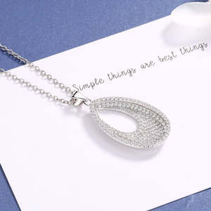 จี้รูปหยดน้ำทองคำขาว 14K ประดับคริสตัล มุกน้ำจืดทันสมัย เพชรซิคอน สำหรับงานหมั้น สไตล์คริสเตียน - Product Image 2