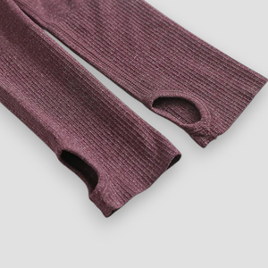 Haut de yoga à manches longues de couleur unie OEM pour femmes, t-shirt de sport avec trou pour le pouce, col rond, vêtements de sport d'été et d'automne. - Product Image 4