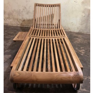 Tumbona Ajustable de Madera de Teca Maciza con Acabado Lijado Fino y Ecológico, con Ruedas, para Exteriores, Piscina, Hotel o Resort - Product Image 6
