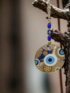 Ojo Turco DAFNI de 11 cm, Hecho a Mano, en Vidrio Magnético con Relieve, Decoración de Pared Tradicional, Regalo Promocional Novedoso de Estambul - Product Image 3
