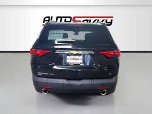 Vente en gros de voitures Chevrolet Traverse Limited LT Cloth 4x4 LT Cloth 4 portes SUV d'occasion - Product Image 2