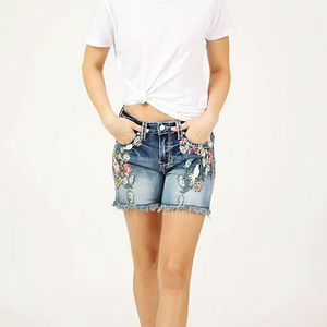 Pantalones cortos de mezclilla con botones rectos Vintage para mujer, ropa de calle informal de ajuste Regular de cintura alta, ropa de moda para exteriores - Product Image 4