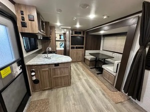 Nuevo/Usado 2018 Jayco Jay Feather 23BHM Listo para la Venta - Product Image 6