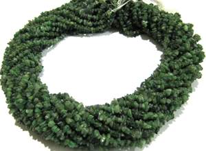 พลอยทซาวอไรต์ธรรมชาติคุณภาพสูง รูปทรงไม่สม่ำเสมอ แบบชิป กรวด ไม่เจียระไน ขนาด 5 มม. 7 มม. ลูกปัดสีเขียว สำหรับทำเครื่องประดับ จำนวน 34 เส้น - Product Image 2