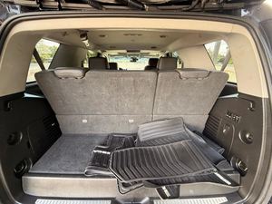 2018 USADO Ca-dill-ac Es-ca-la-de Premium Luxury 4WD - Product Image 3