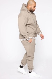 เสื้อวอร์มสำหรับผู้ชายและชุดวิ่ง - Product Image 4