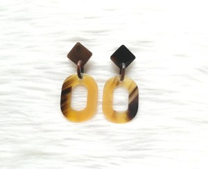 Boucles d'oreilles artisanales en corne de buffle de haute qualité, style classique, très vendues, bijoux en corne de buffle naturelle - Product Image 6