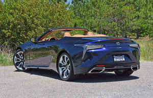 NOUVEAU DERNIER MODÈLE EXCELLENT 2024 Lexus LC 500 Cabriolet d'occasion - Product Image 5