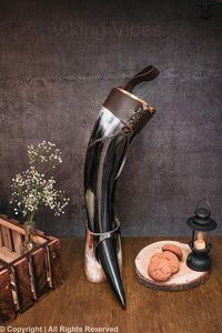 Corne à boire vintage artisanale 100% naturelle avec bouton en laiton intégré, écologique, sans odeur, hautement polie, cornes à bière et à café viking - Product Image 4