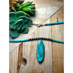 Collier en turquoise Kingman et argent sterling, bijou culturel artisanal Navajo pour homme - Product Image 2