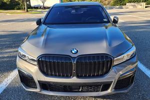 (F&H) BMW M760i xDrive Usado del 2021 - Product Image 2