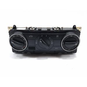 Systèmes de régulation climatique MERCEDES Classe A W169 3ème Série A1699000900 (04>08) - Product Image 1