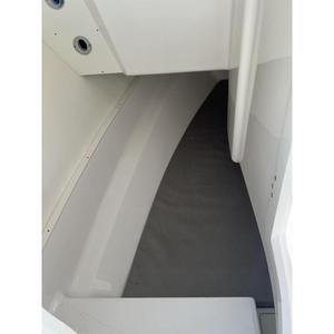 เรือ Robalo R317 ปี 2024 วัสดุลำเรือไฟเบอร์กลาสใหม่ เครื่องยนต์ยามาฮ่า ความยาว 8.1-12 เมตร ความจุน้ำมัน 260 ลิตร - Product Image 3