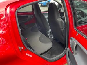 TOYOTA AYGO USADO CON VOLANTE A LA IZQUIERDA/DERECHA - Product Image 6