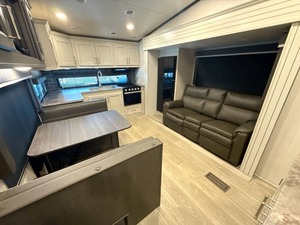 Remolque Usado Keystone COUGAR 23MLE 2025, Listo para la Venta - Product Image 2