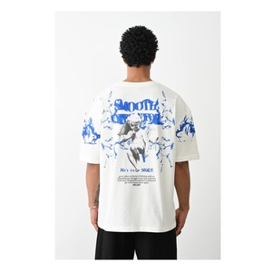 Camiseta de punto estampada oversize para hombre, ropa de fitness estilo urbano con logo, talla grande, largo extendido, 100% algodón, transpirable, de secado rápido - Product Image 1