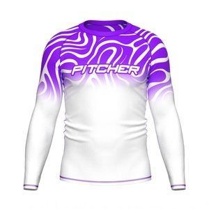 Fournisseur en gros de t-shirts de compression à manches longues pour hommes, imprimés sur mesure, pour le surf, le jiu-jitsu, le MMA, évacuant l'humidité - Product Image 3