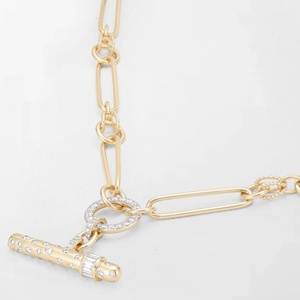 สร้อยคอแบบ T-Bar ลายจุดซ้อนประดับเพชรทรงกลม 93 เม็ด น้ำหนัก 2.12 กะรัต สี GH-VS ทำจากทองคำขาว 18K เหมาะสำหรับงานแต่งงาน - Product Image 2
