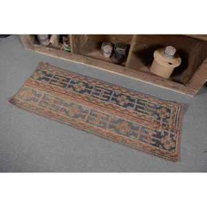 Alfombra Turca Vintage, Alfombra Pequeña de 1.7x4.6 pies, Alfombra Azul y Roja de Estilo Suroeste - Product Image 3