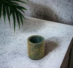 Ensemble de salle de bain de style minimal vert avec or pour la décoration intérieure distributeur de porte-savon essentiel support de brosse à dents et support polyvalent - Product Image 5