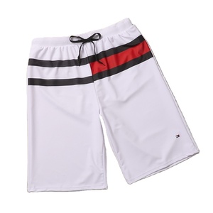 Shorts de plage pour hommes personnalisés, imprimés en dentelle, sublimés, été, séchage rapide, écologiques, respirants, décontractés, fermeture à cordon - Product Image 1