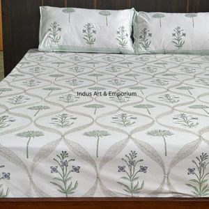 Draps de lit imprimés Sanganeri faits à la main indiens ensembles de literie drap de lit avec taie d'oreiller - Product Image 1