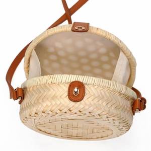 Round <b>handbag</b> made from 100% natural bamboo, sophisticated and durable, used as a gift for ladies - Product Image 4