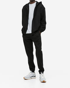 เสื้อมีฮู้ดสำหรับผู้ชายทรงหลวมสะพายไหล่ผ้าคอตตอน450GSM บ็อกซี่เข้ารูปสีดำทึบ - Product Image 2