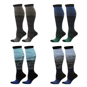 Chaussettes de compression de voyage personnalisables 100 % coton respirantes antibactériennes à rayures jacquard pour le cyclisme intensif - Product Image 4