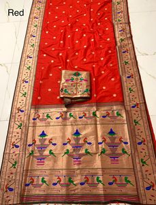 Sari de Fiesta para Mujer, Diseño Moderno, Kanjivaram Paithani Banarasi, Seda Suave, Imitación de Piel, Estampado Digital, por Fab Zone - Product Image 6