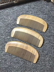 Peigne en bois de décoration fait main Nouveau design de bonne qualité Peigne en bois de santal vert naturel Peigne à barbe - Product Image 2