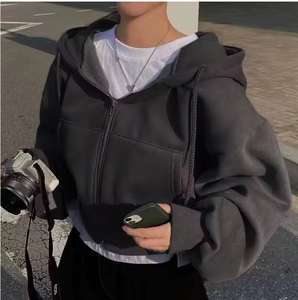 Wholesale Womens Crop <b>Top</b> Hoodies Personalized Branding - Product Image 2