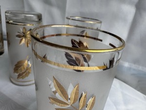 Top vente décoratif à la main en verre coloré boire verre à vin au prix de gros Koi faizacraft - Product Image 2