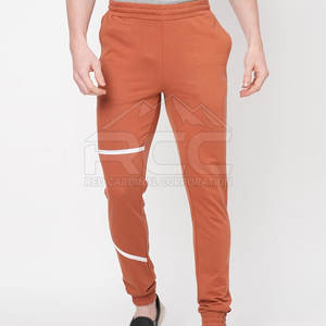 Vente en gros de service OEM de joggings pour hommes Nouveau design de joggings pour hommes Meilleur prix de joggings pour hommes de taille adulte - Product Image 1