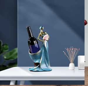 Porta botellas con forma de varilla corrugada. Decoración divertida. Porta Botellas de Vino de Metal Disponible a Precio de Mayoreo. - Product Image 1