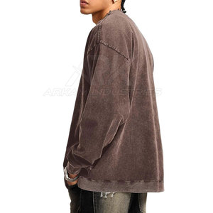 Sudadera de Calidad con Lavado Ácido, Tejido Transpirable, Diseñada para Comodidad Diaria y Estilo - Product Image 4