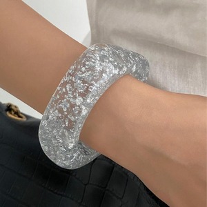 Brazalete de Acrílico Colorido, Ecológico y Moderno, Hecho a Mano, Accesorio de Joyería Elegante para Regalos, Fiestas y Bodas - Product Image 2