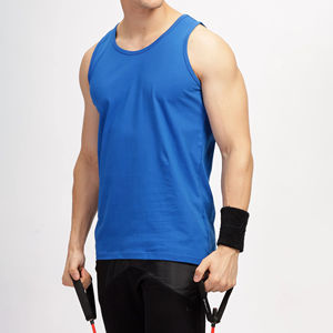 Camiseta Deportiva de Secado Rápido Personalizada al por Mayor para Hombre, Transpirable y Sublimada, para Yoga, Fitness y Deportes - Product Image 3