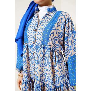 Vestido de medio botón en capas Saxe - Product Image 4